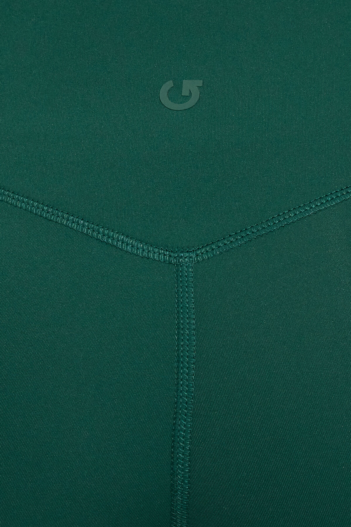 100090152_7N6_alt3_1920x2880