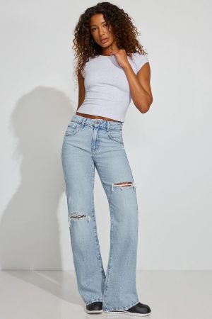 ’90s Straight Jeans