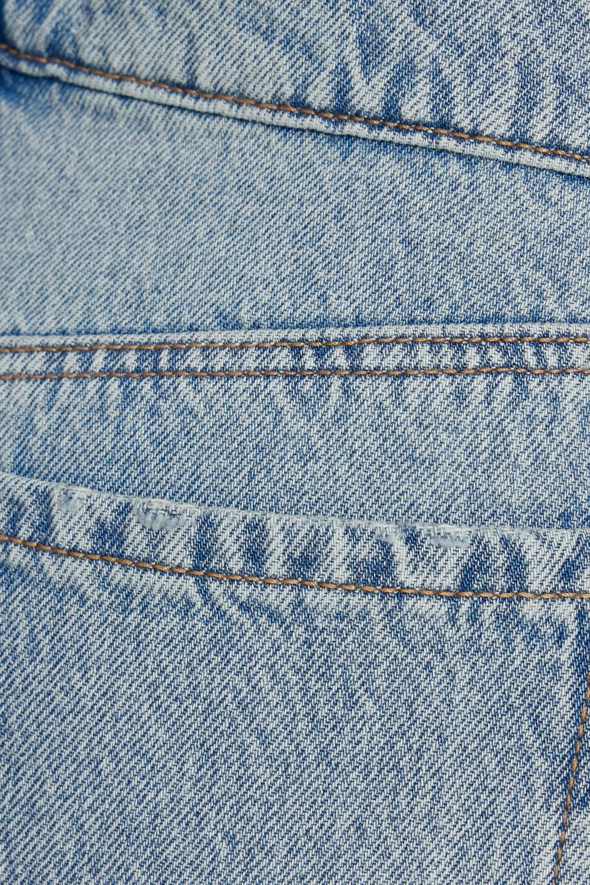 100092377_07I_alt3_1920x2880-3