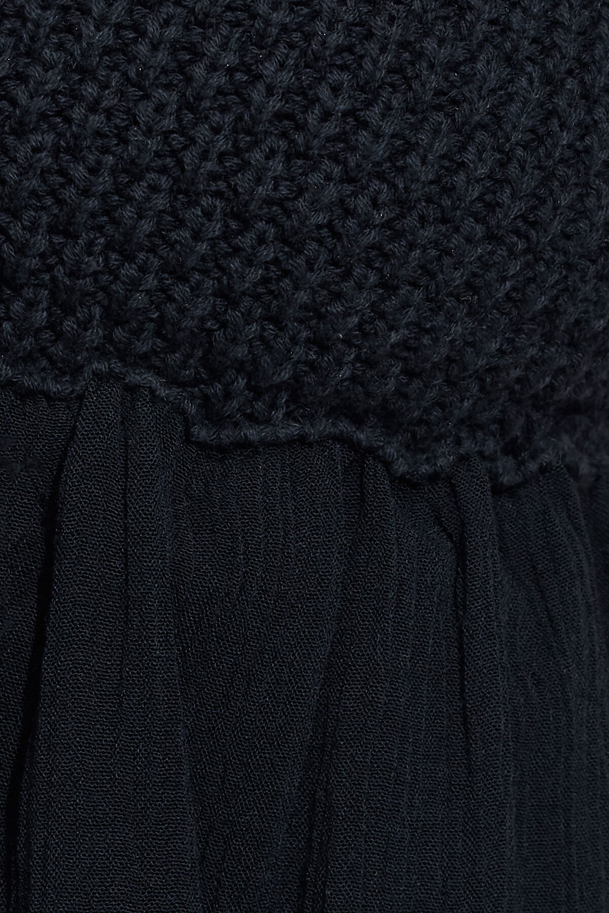 100094288_06G_alt3_1920x2880