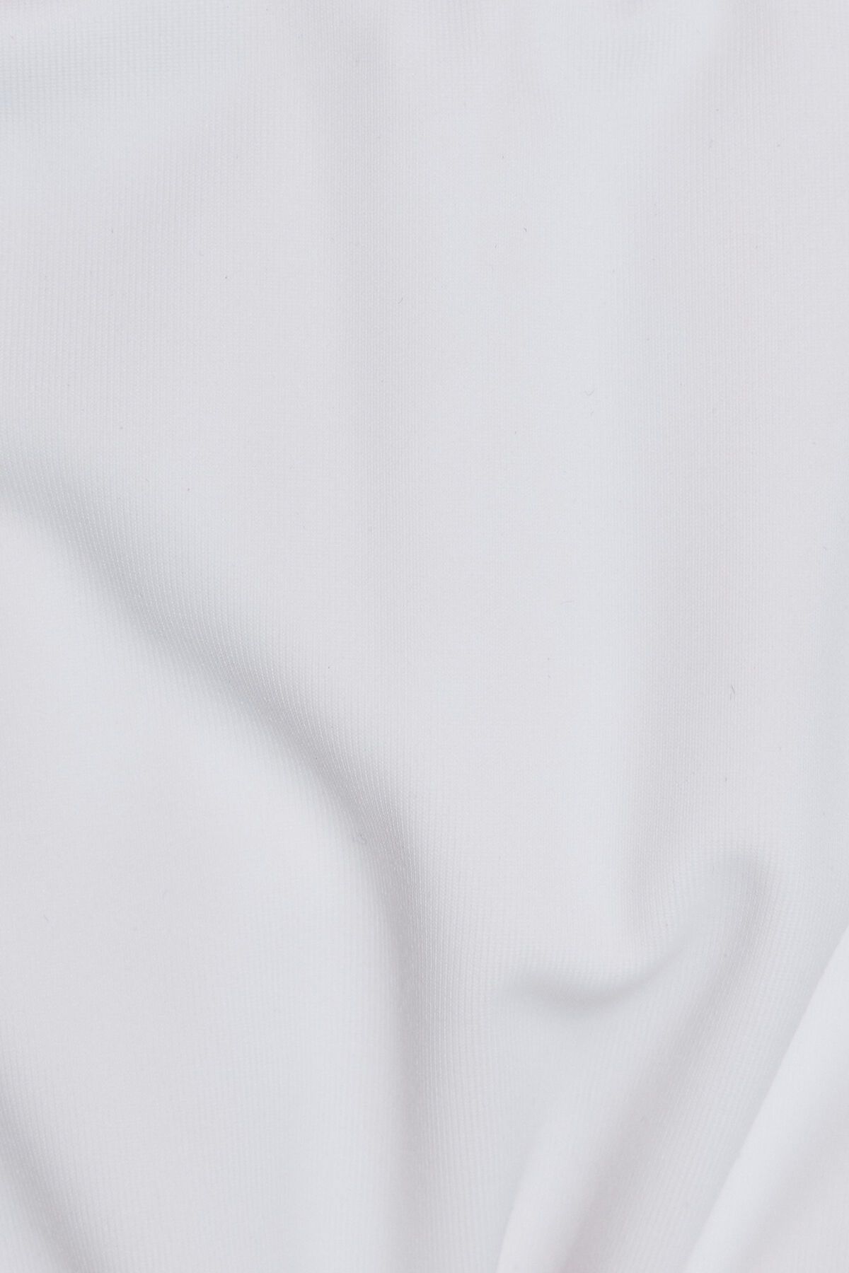 100095189_04N_alt4_1920x2880-1