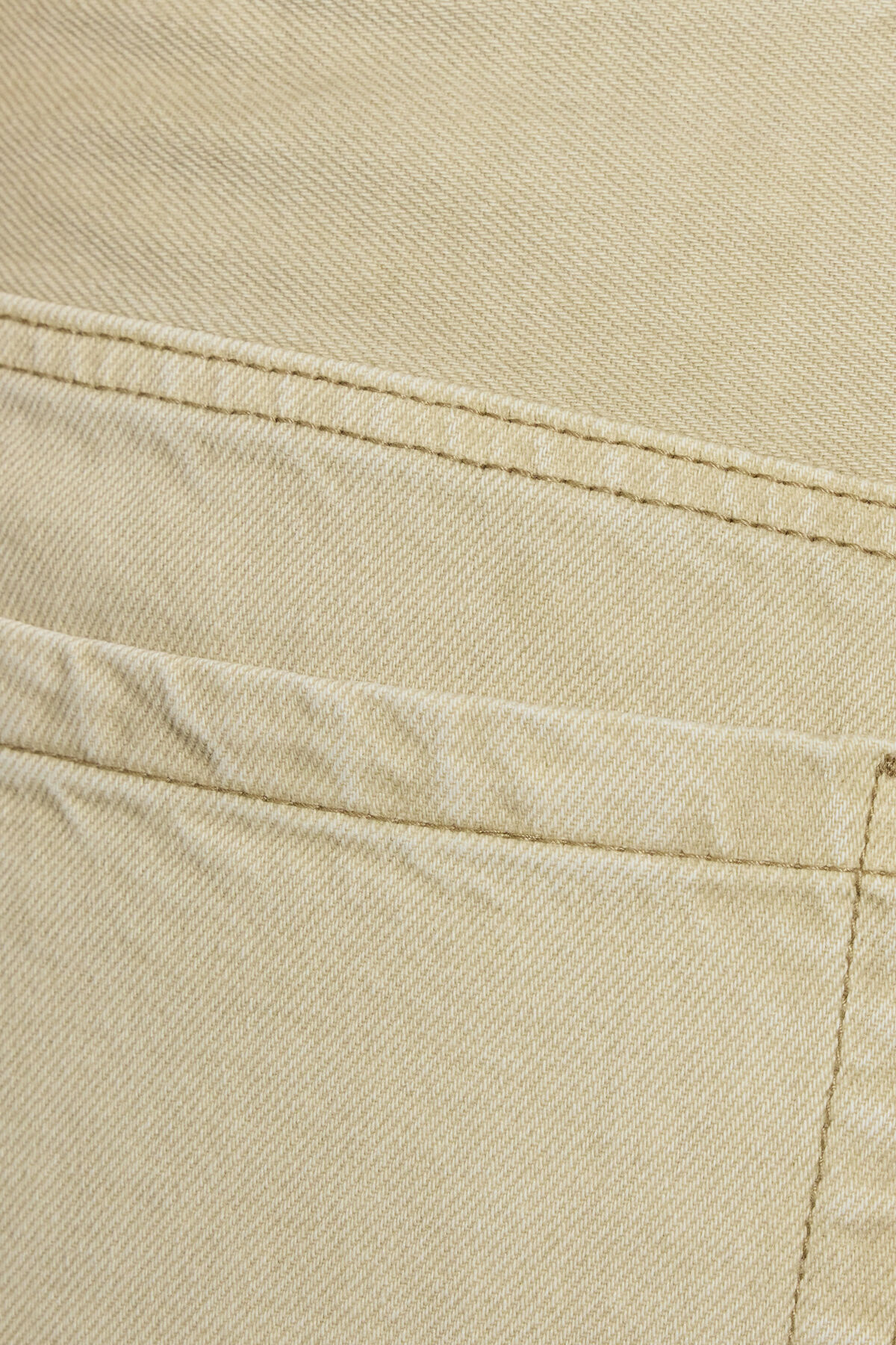 100096542_86A_alt3_1920x2880