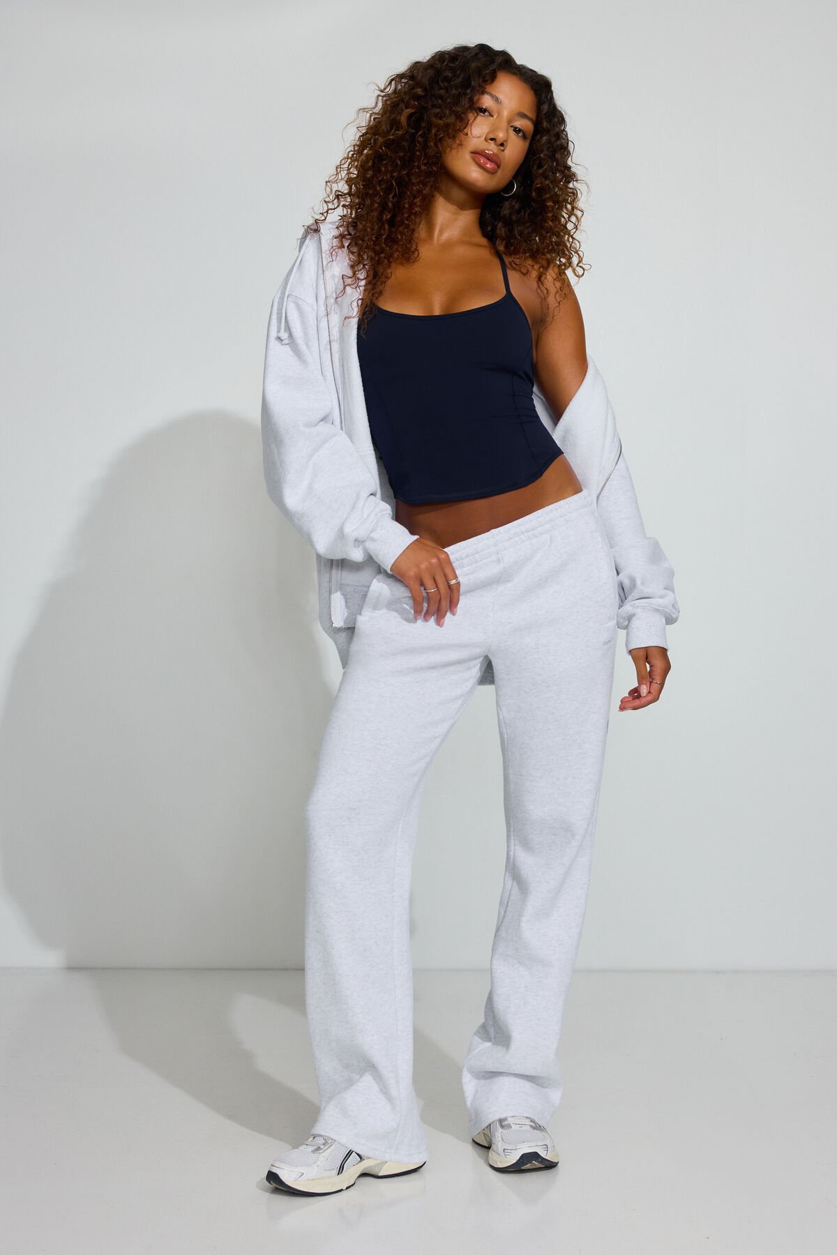 100097512_18X_1920x2880-2