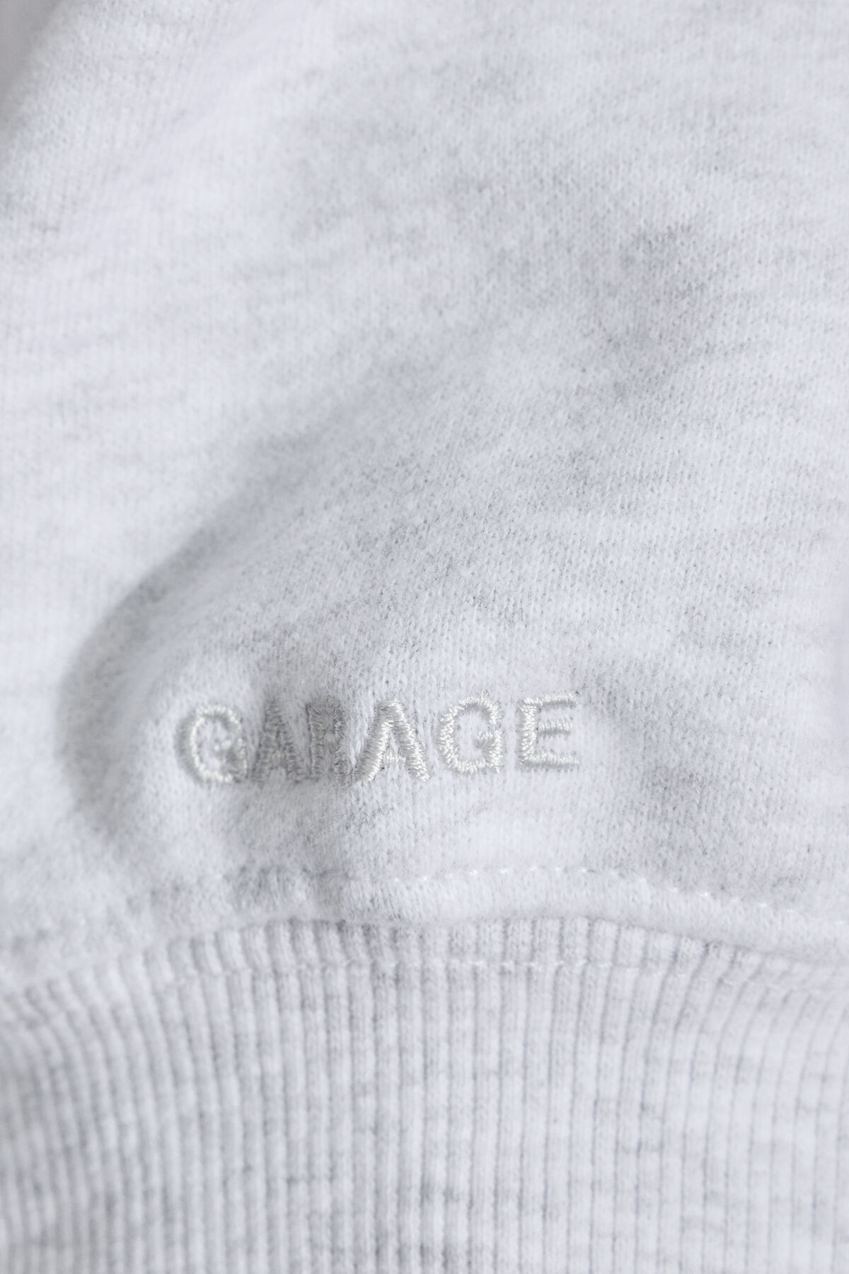 100098769_18X_alt5_1920x2880