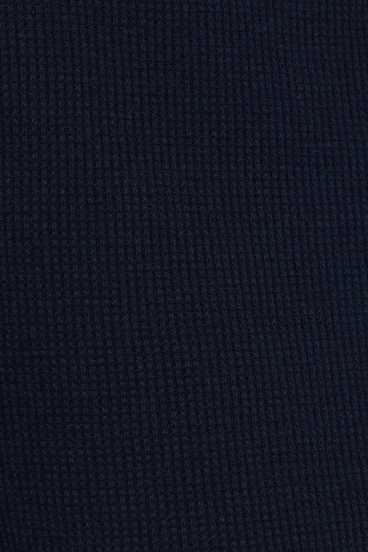 100099839_06G_alt4_1920x2880